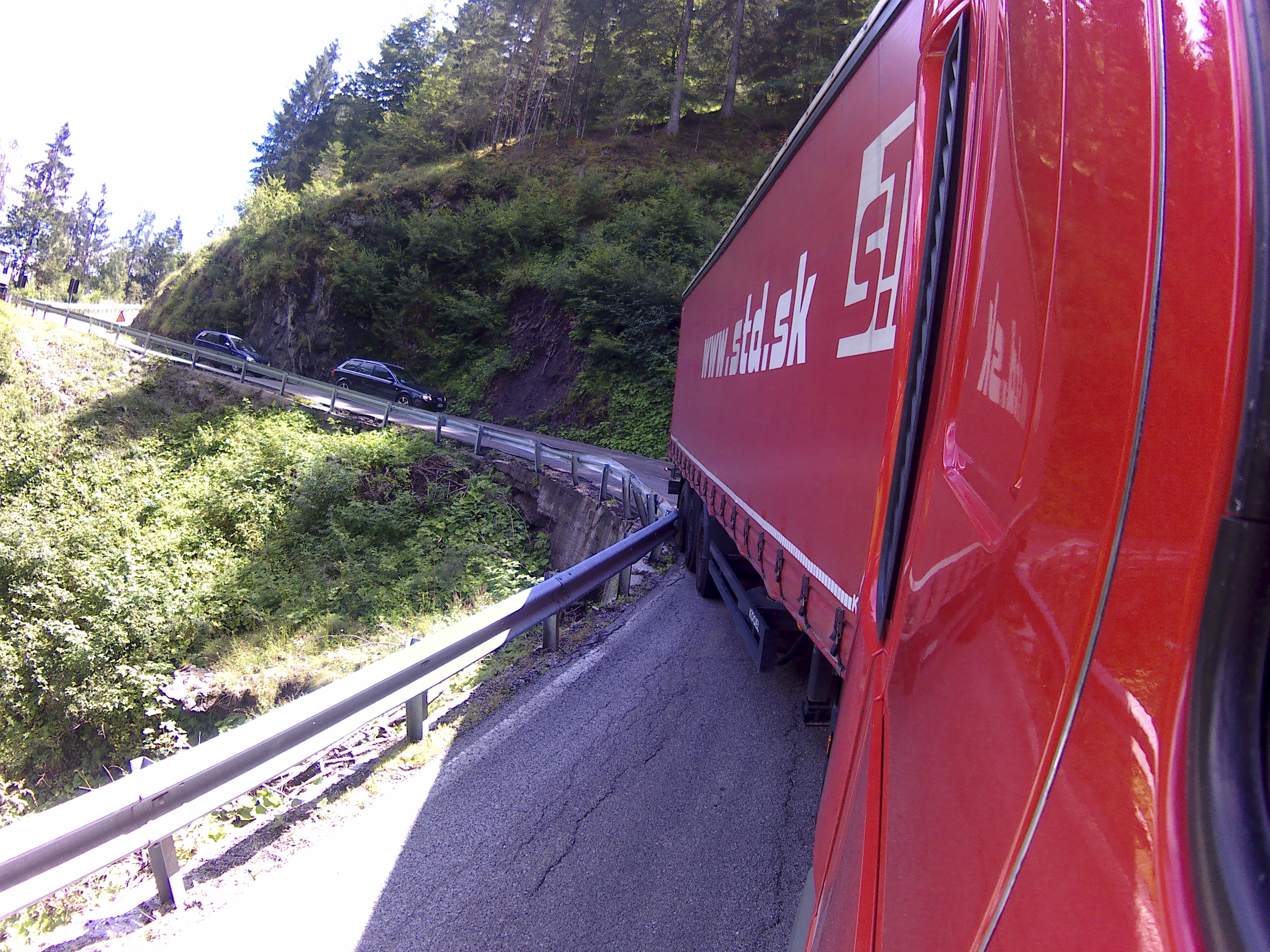 This photo is taken by AllWinner's v3-sdv