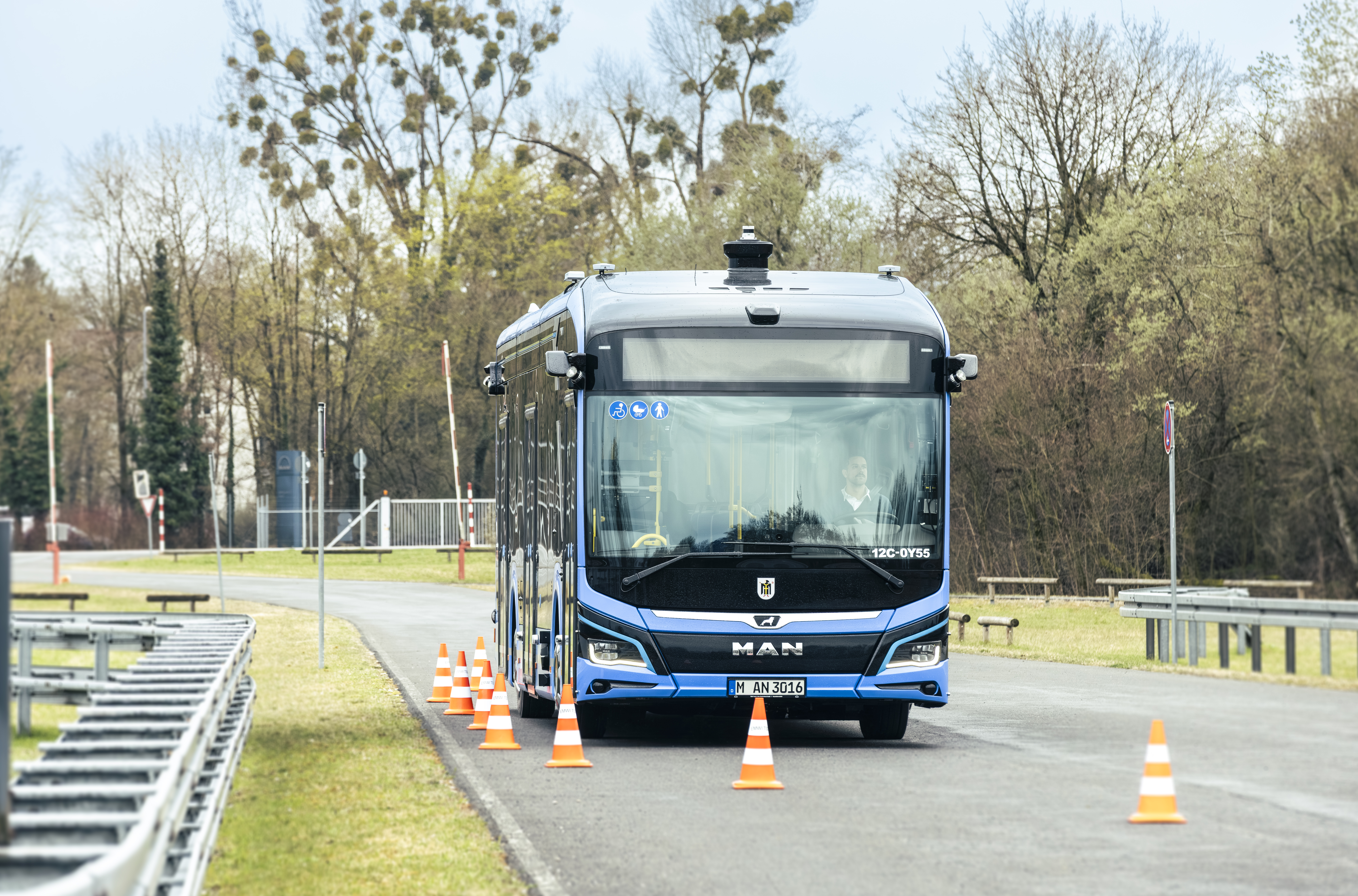 Keď autobus šoféruje sám: Budúcnosť MHD už nie je sci-fi